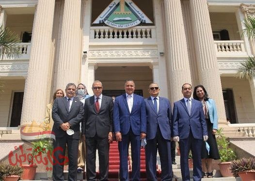 رئيس جامعة بنها يستقبل أمين المجلس الأعلي للجامعات