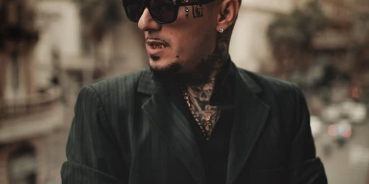 المغني TattooTwon يطرح جزء من قصة حياته في كليب "إن شاء الله" على اليوتيوب