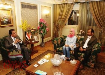 وزير التعليم العالي يكرم الطالبة الأولى على مستوى الجمهورية مكفوفين في الثانوية العامة