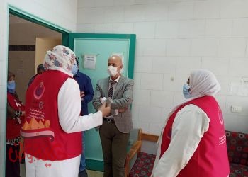 وكيل وزارة الصحة بالشرقية يتابع فرق المبادرة الرئاسية لعلاج الأمراض