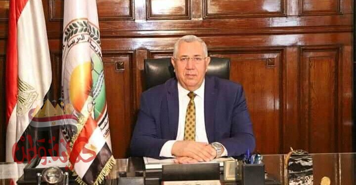 القصير” يشكل لجنة لمعاينة مزارع المنطقتين على الطبيعة