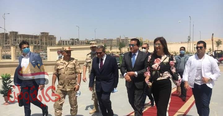 مبادرة شباب الدارسين بالخارج فى زيارة لمدينة الجلالة بصحبة وزير التعليم العالى ووزيرة الهجرة