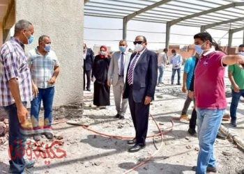 رئيس جامعة بني سويف يتفقد مجمع تعليم صناعي بالجامعة