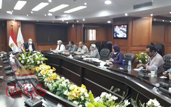 “الشباب والرياضة” تبحث مع القطاع الخاص بدء تنفيذ خطة لتأهيل وتوظيف الشباب