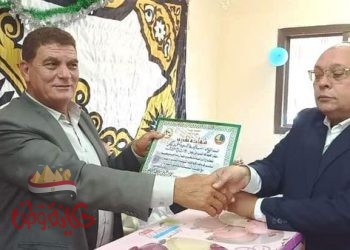 وكيل الوزارة وقيادات الزراعة يكرمون مدير عام الإدارة الزراعية بحوش عيسى