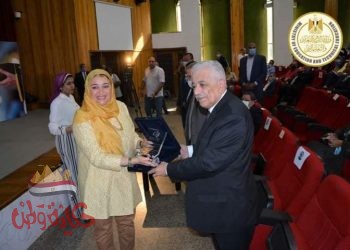 احتفالية تكريم الطلاب الأوائل في امتحانات الدبلومات الفنية للعام الدراسي ٢٠١٩/٢٠٢٠،