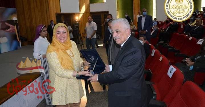 احتفالية تكريم الطلاب الأوائل في امتحانات الدبلومات الفنية للعام الدراسي ٢٠١٩/٢٠٢٠،