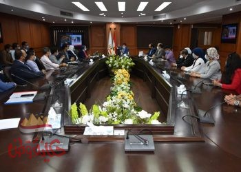 صبحى يلتقى رواد التواصل الإجتماعي