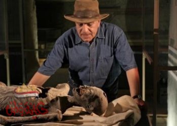 عالم الآثار الدكتور زاهي حواس سفيرا للسياحة بمنظمة السياحة العالمية