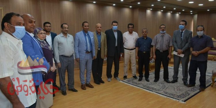 رئيس جامعة أسوان : يشهد حفل توقيع عقود تمويل مشاريع التنمية المستدامة