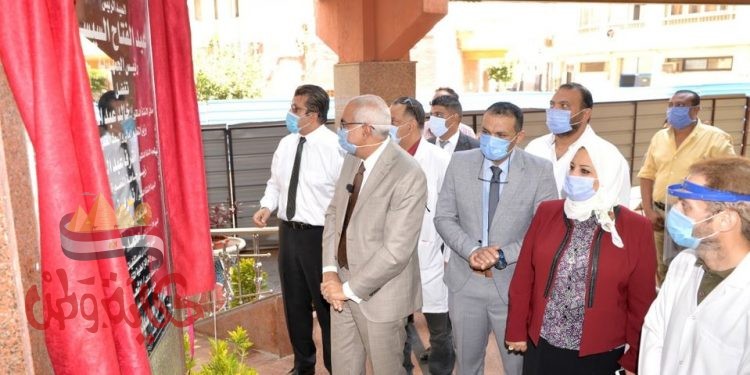 وزير التعليم العالي يفتتح مجمع العنايات المركزة بجامعة المنصورة