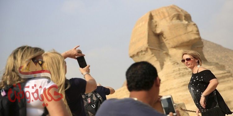 سفير مصر لدى روسيا .. مئات الآلاف من الروس يسعون للسفر لمصر بغرض السياحة