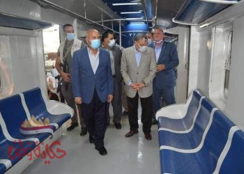 وزير النقل ومحافظ المنيا يتفقدان محطة السكك الحديدية