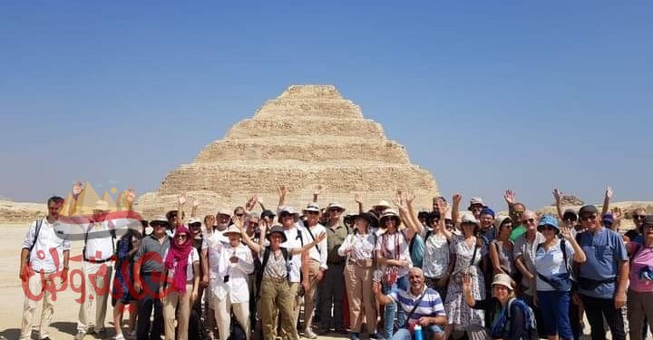 اول فوج سياحي بعد حوالي 14يوما من أستئناف مصر لحركة السياحة الثقافية بمنطقة أثار سقارة