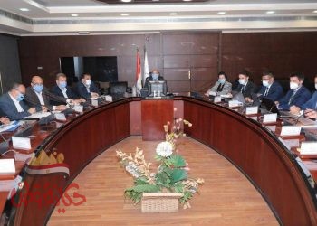 وزير النقل يتابع تنفيذ مشروعات تحديث وتطوير نظم الإشارات على خطوط السكك الحديدية لزيادة معدلات السلامة والأمان