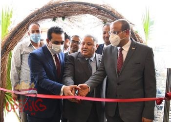 حازم عمر يفتتح فرع بنك مصر للمعاملات الإسلامية بمدينة قنا