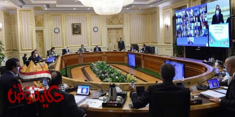 “هاله زايد “تستعرض جهود تدريب الأطقم الطبية على بروتوكولات