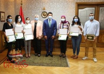 “صبحى “يكرم أعضاء مبادرة مساعدة المتضررين من انفجار بيروت