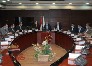 النقل والتخطيط يناقشان آليات أول مصنع لعربات السكة الحديد والمترو والمونوريل