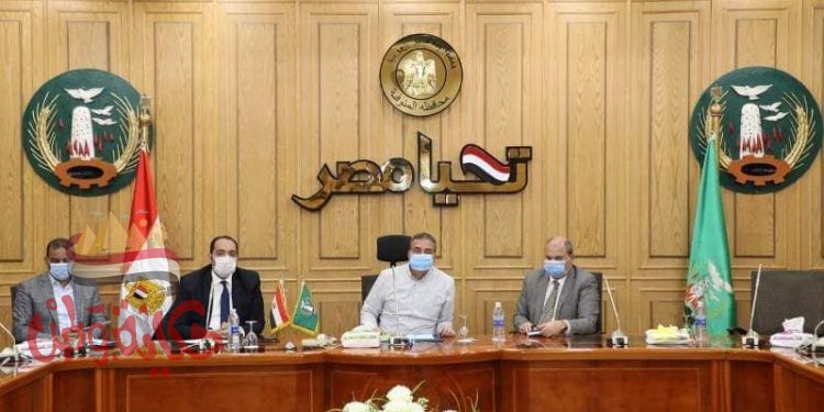 محافـظ المنوفية تشكيل لجنة للنهوض بمنظومة النظافة