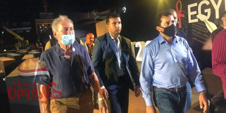 وزير الرياضة ورئيس الاتحاد الدولي لكرة اليد يشهدان بروفة حفل قرعة بطولة كأس العالم لكرة اليد رجال 2021