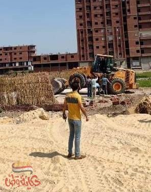 ” ممدوح غراب “يأمر بإزاله حاوية معدنية وتجهيزات لإقامه كافية بالمخالفه على الأرض الزراعية بطريق الرملية بمدينة الزقازيق