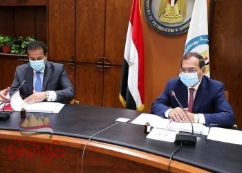 عبد الغفار: يؤكد على ضرورة إعداد برنامج تدريبى فى مجال قطاع البترول بالتعاون مع الجامعات التكنولوجية