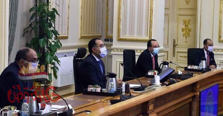 رئيس الوزراء يتابع موقف المشروعات التنموية والخدمية الجارى تنفيذها فى محافظة السويس