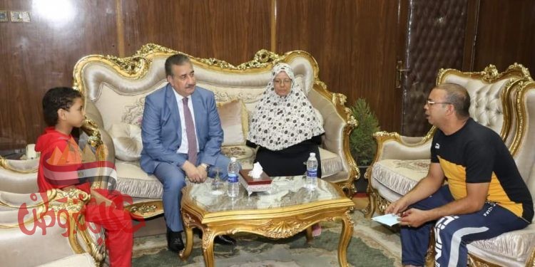 محافـظ المنوفية صرف إعانة مالية عاجلة وعملية جراحية للطفل