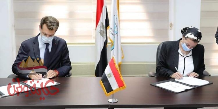 وزيرة البيئة “و”فودافون مصر” توقعان بروتوكول تعاون لتنفيذ عدد من المبادرات والأنشطة البيئية لرفع الوعى البيئى