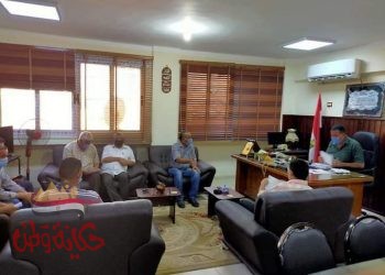 اجتماع موسع لرئيس مدينة المحمودية لمتابعة مناسيب المياه