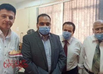 نائب رئيس جامعة بنها لشئون التعليم والطلاب يتفقد معامل تنسيق المرحلة الثالثة