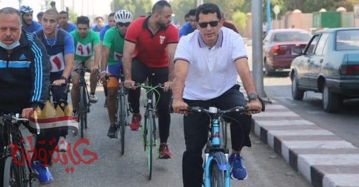 وزير الرياضة ومحافظ أسيوط يقودان ماراثون للدراجات بشوارع أسيوط