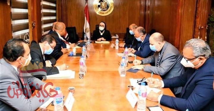 وزيرة التجارة والصناعة تبحث سبل الارتقاء بصناعة ودباغة الجلود وزيادة معدلات الانتاجية