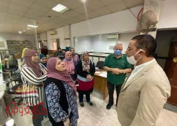 الأنصاري” يقدم الشكر للموظفين على جهودهم في استقبال ملفات التصالح 