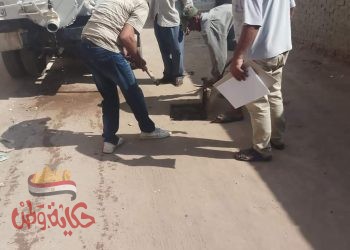 محافظ كفرالشيخ يتابع أعمال الحملات المكثفة للمرافق الحيوية مع رؤساء المدن