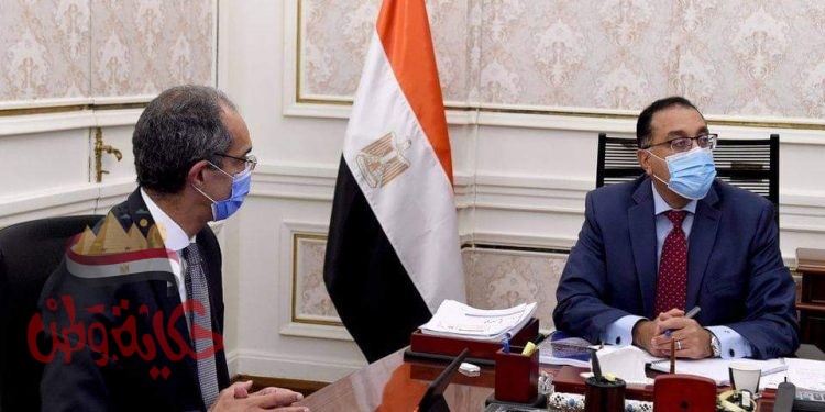 رئيس الوزراء يستعرض الموقف التنفيذى لمشروعات وزارة الاتصالات