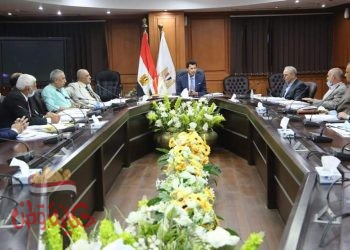 وزير الرياضة يلتقي مجلس أمناء التنمية الرياضية والشبابية بشبرا