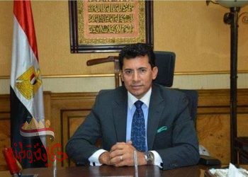 وزير الشباب والرياضة يهنئ الكوادر الشبابية الحاصلة علي ماجستير إدارة الاعمال من اسلسكا الفرنسية