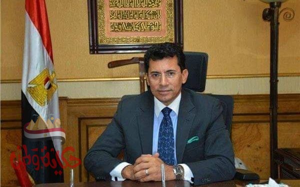 وزير الشباب والرياضة يهنئ الكوادر الشبابية الحاصلة علي ماجستير إدارة الاعمال من اسلسكا الفرنسية