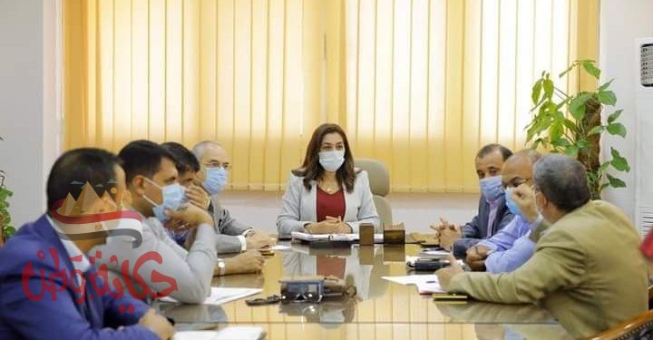 عوض _ تعقد إجتماعاً لمتابعة أعمال تبطين وتأهيل الترع بعدد من المناطق بدمياط