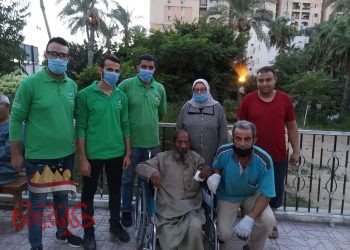 وزيرة التضامن الاجتماعي توجه فريق أطفال وكبار بلا مأوي لإنقاذ مسن بالأسكندرية ونقله لدار "الهدايا"