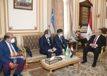 سفير  أوزباكستان بجامعة القاهرة والخشت يناقش معه سبل التعاون العلمي والأكاديمي بين جامعة القاهرة والجامعات الأوزباكستانية