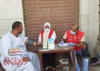 “مدير إدارة ابشواى” تتابع أعمال “100 مليون صحة” للإمراض المزمنة