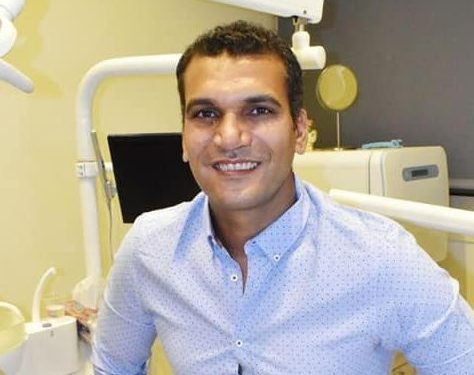 نصائح يقدمها الدكتور “شريف “عاصم لمرضى السكر و السرطان وعلاقتهم بصحة الفم والأسنان