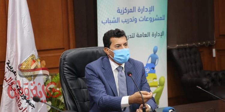 “صبحى ” يلتقي ممثلي منظمة اليونيسف في مصر ويتفقد معرضاً لمنتجات برنامج مشواري