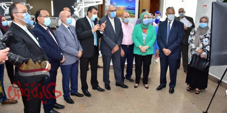وزير التعليم العالي يفتتح الوحدات التعليمية والتدريبية بكلية طب الأسنان جامعة المنصورة