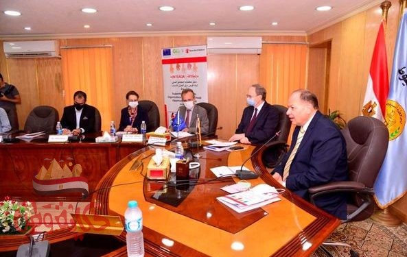 محافظ أسيوط يشهد توقيع اتفاقيات المنح الفرعية “مشروع انطلاقة” لدعم منظمات المجتمع المدني