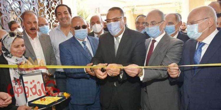 محافظ الشرقية ورئيس جامعة الزقازيق يفتتحان كلية الطب البشري بفاقوس
