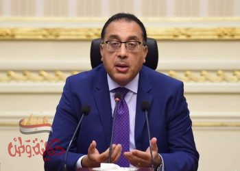 “مدبولي” يشدد على تطبيق الإجراءات الاحترازية للوقاية من ” كورونا” ويؤكد: الصحة والتعليم أولوية أولى للحكومة